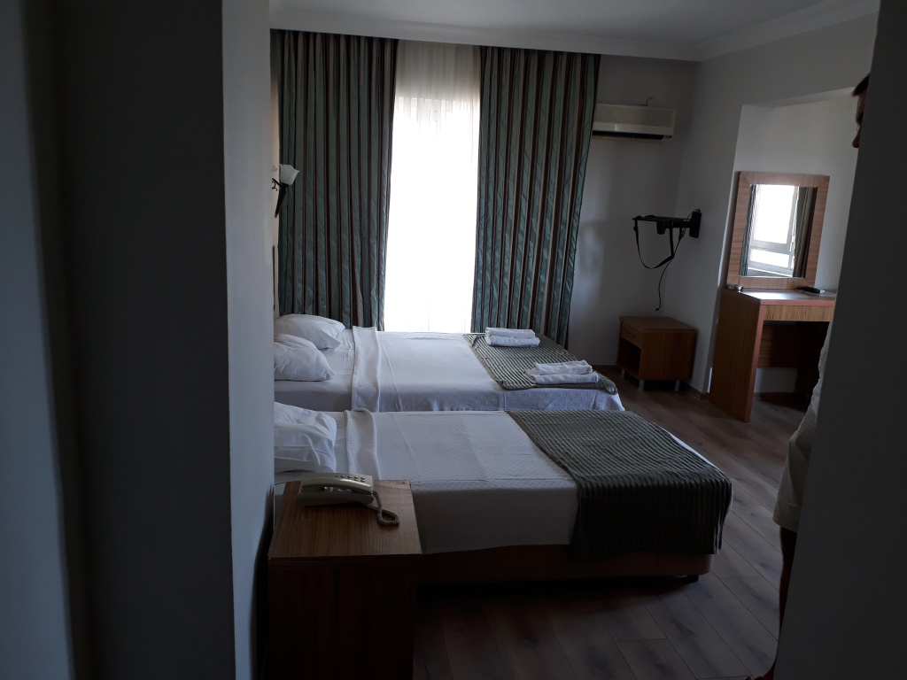 Mert Seaside Hotel — фото