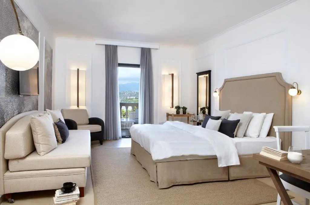 Deluxe Double room (full double bed)