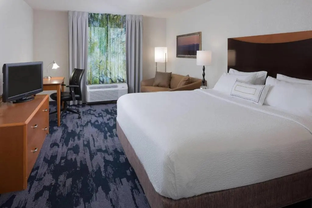 Fairfield Inn & Suites Orlando Lake Buena Vista - Chambres