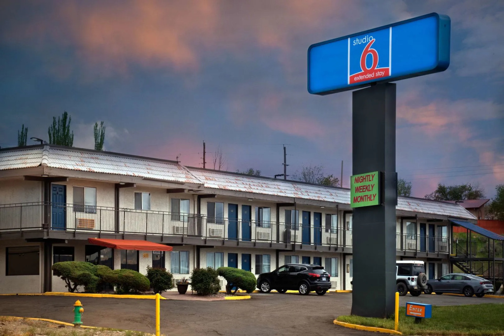Hotel photo 1
