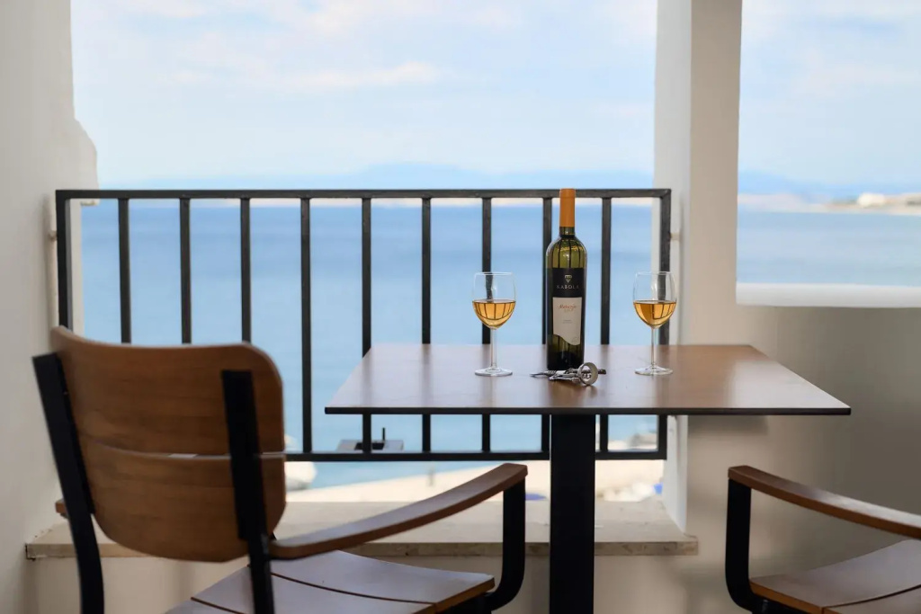 Standard Double room with balcony and with sea view (full double bed)