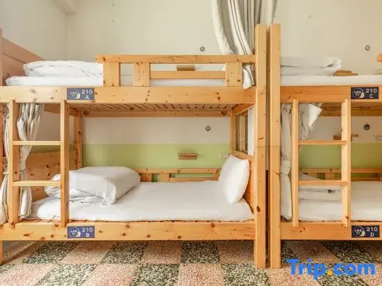 Bed in Dorm