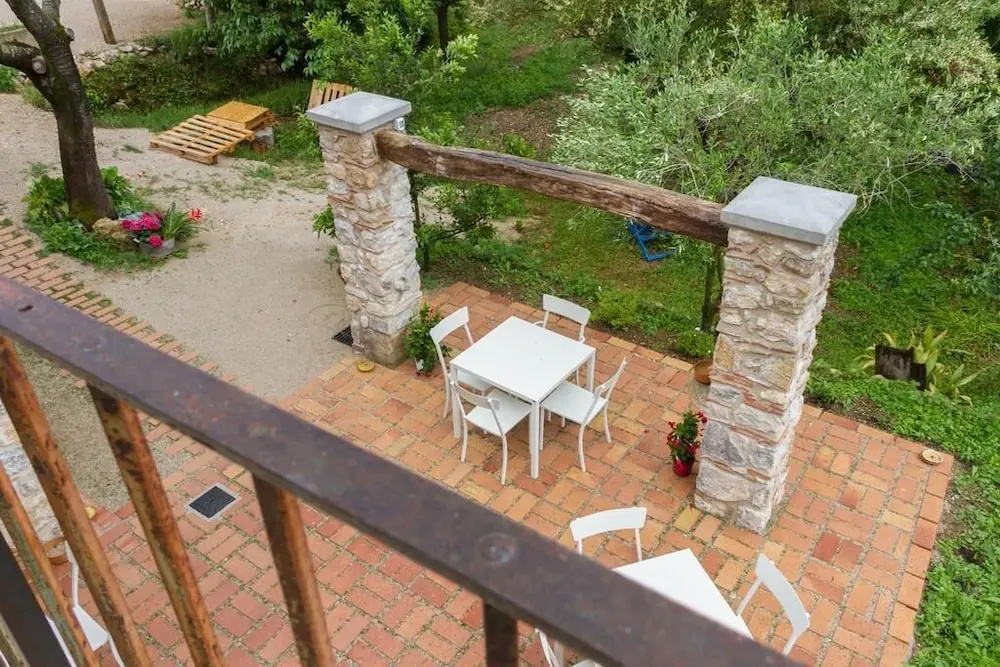 Balcony & Terrace