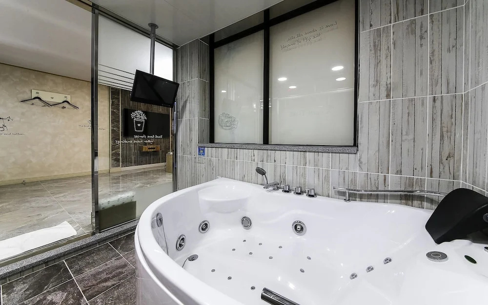 Hotel photo 30