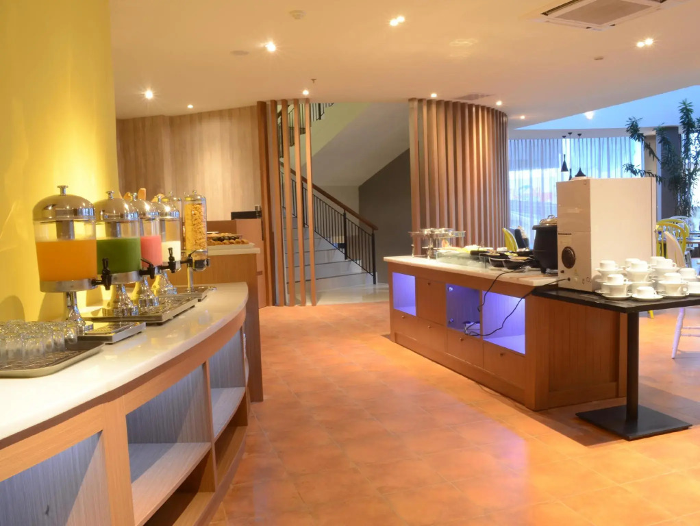 Yunna Hotel - фото 27