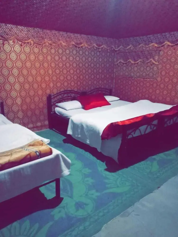 Tent (full double bed)
