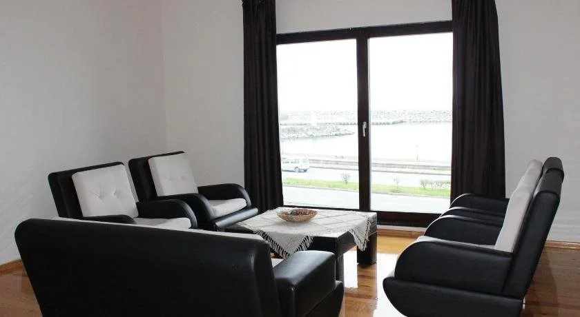 Balcony & Terrace