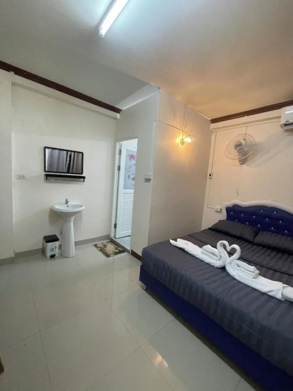 2B Cozy Hostel — 4