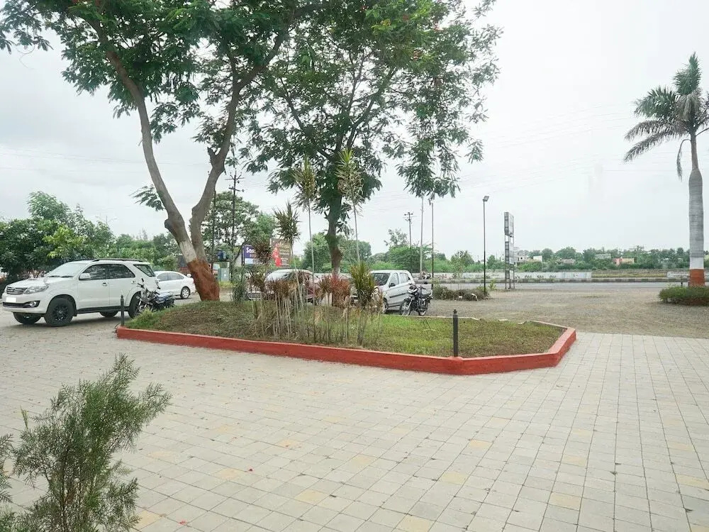 Sanskruti Resort By OYO Rooms