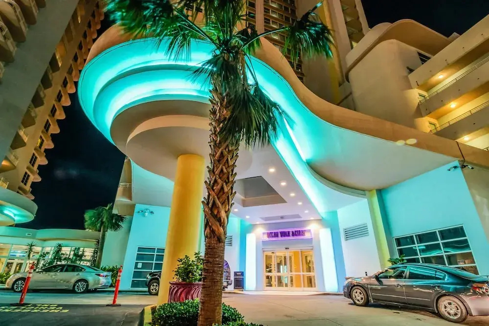 Ocean Walk 2424a