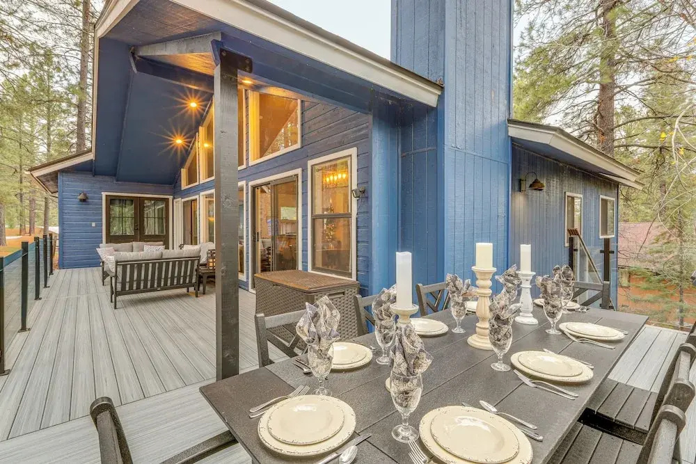 Mtn-view Cabin w/ Game Room & Deck in Flagstaff