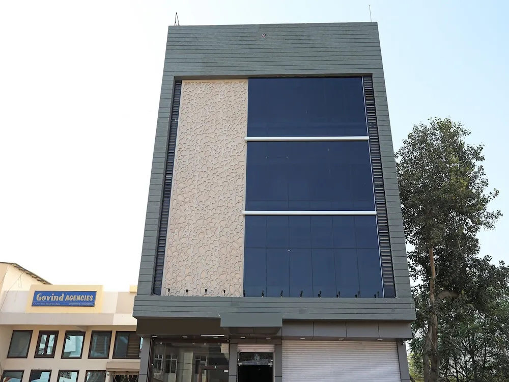 OYO 11517 Hotel Eleven 43