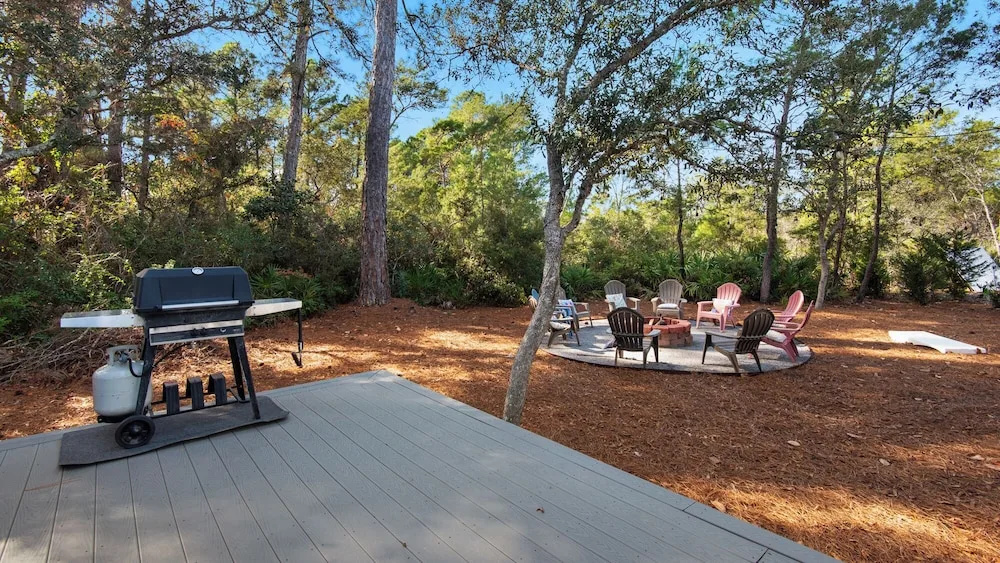 Spacious 3br, Dreamy Backyard, 2 Pools, 6-min Stroll to Beach