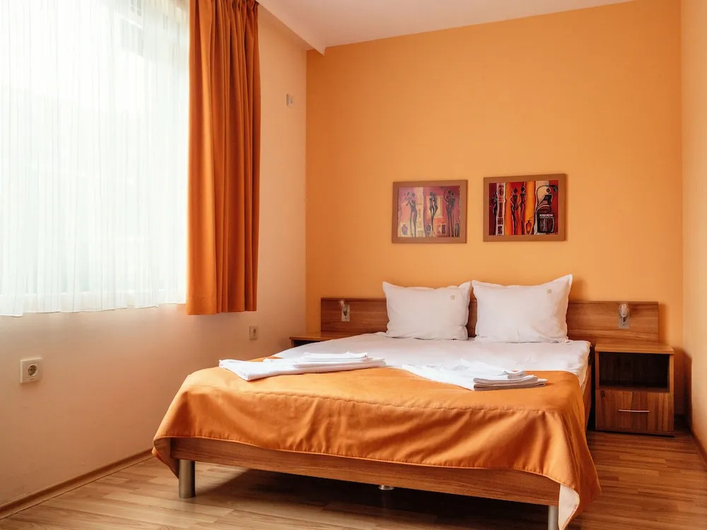 1 Bedroom Deluxe Apartment