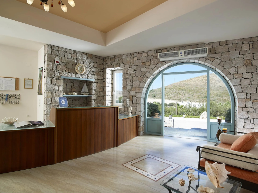 Lobby & Reception