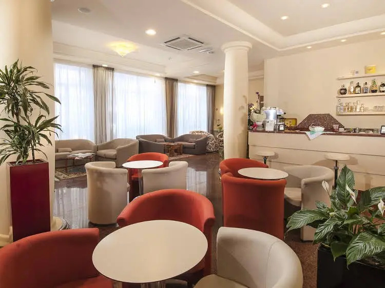 Food & Beverage