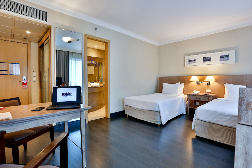 Park Inn by Radisson Berrini - Général