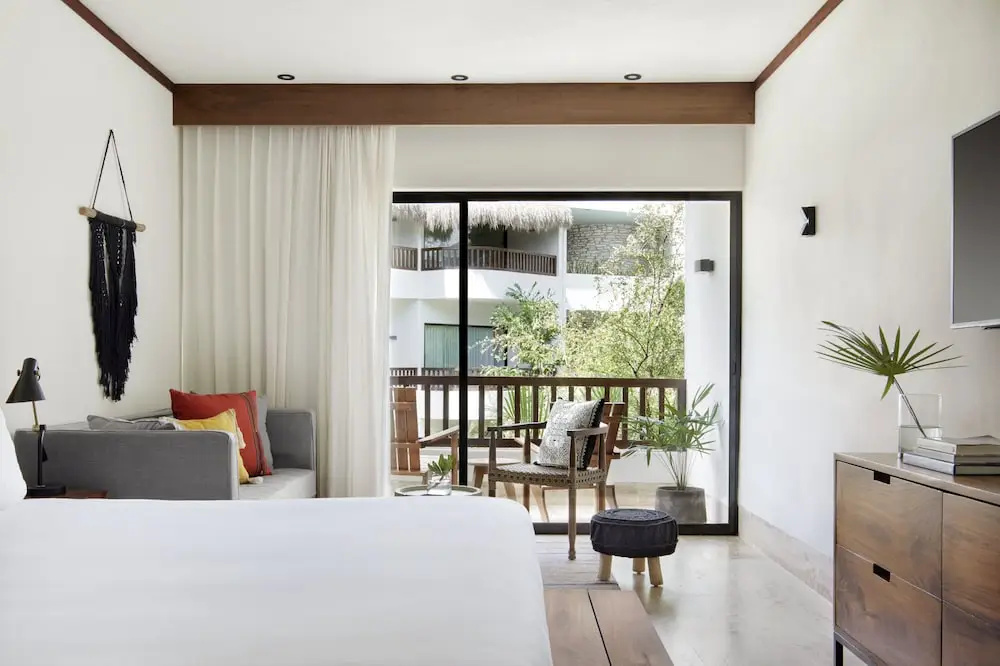 Standard Double room with balcony (twin beds)