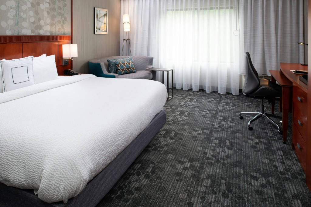 Courtyard by Marriott High Point — 3
