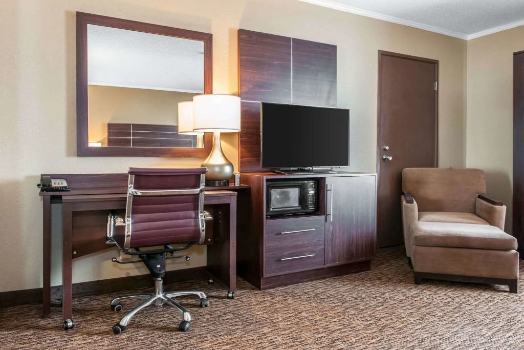 Spark by Hilton Fort Wayne — фото 6