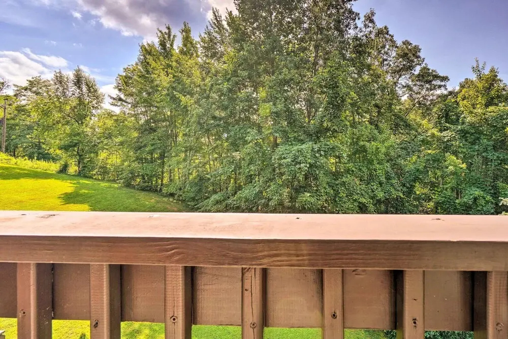 Cozy Gatlinburg Condo ~ 2 Mi to National Park!