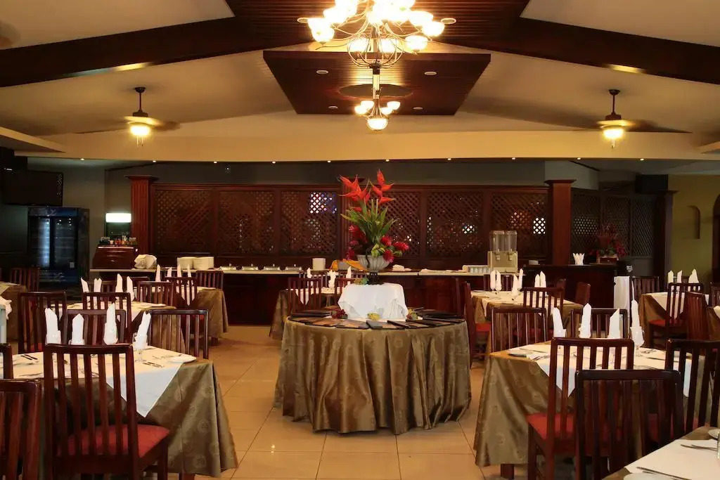 Hotel Suerre - фото 16