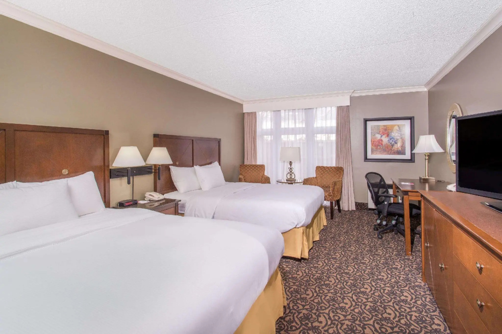 Business Quadruple room