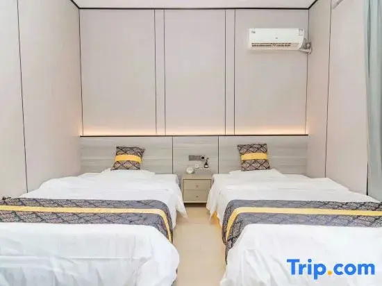 Standard Double room with balcony (full double bed)