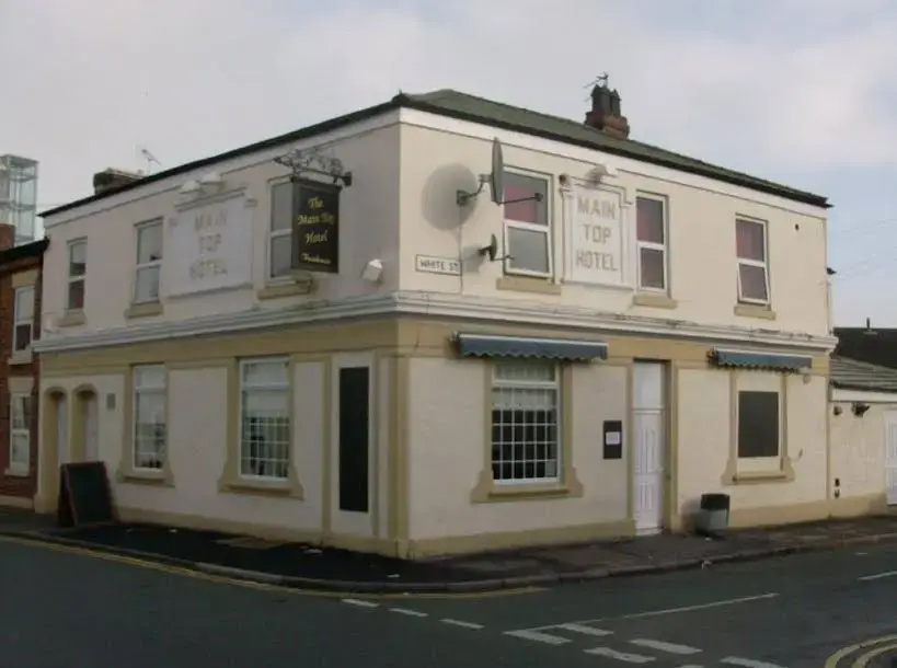 The Main Top Hotel