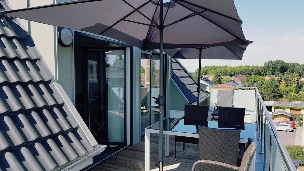 Apartment with balcony