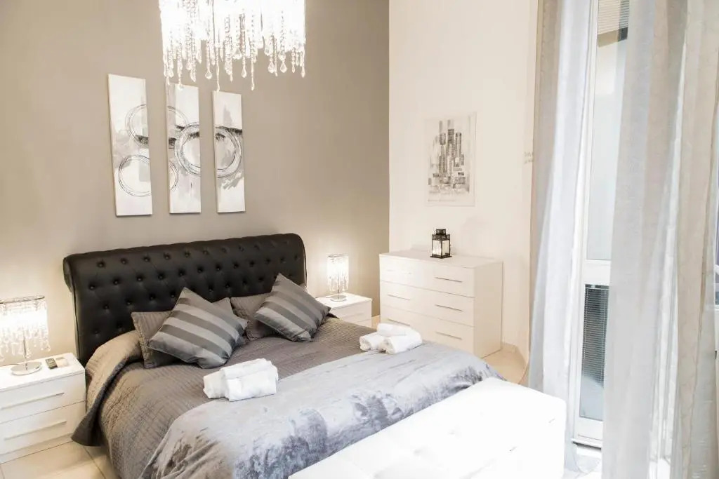 頂級四合式公寓