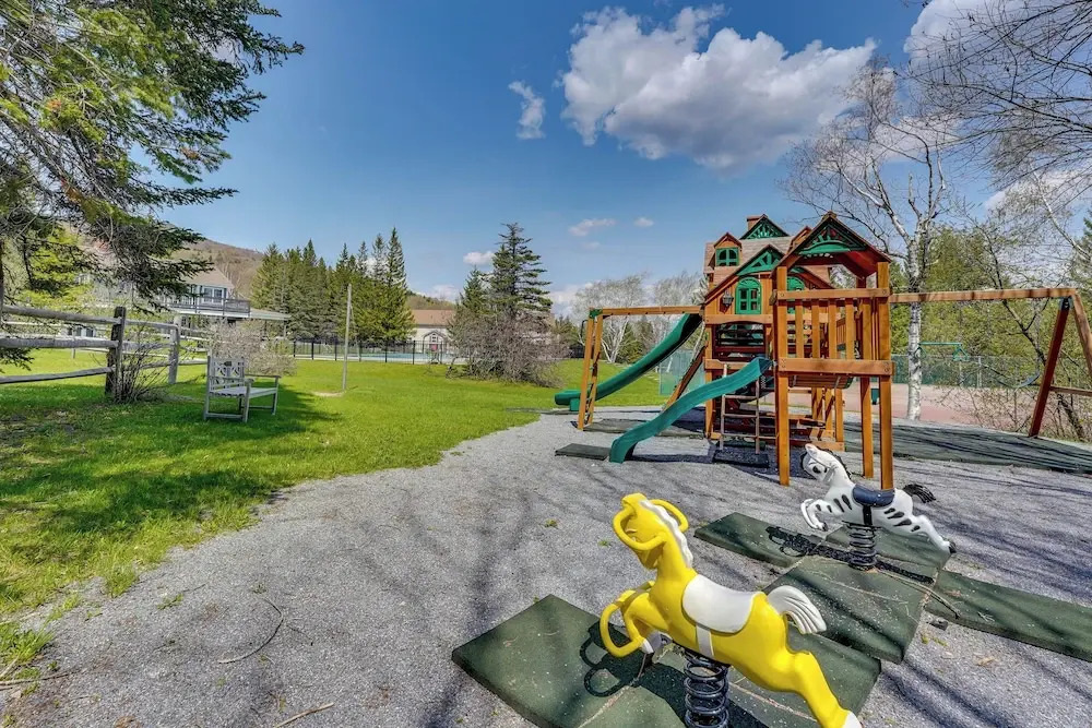 Ski-in/ski-out Peru Condo w/ Fire Pit & Grill! - фото 17