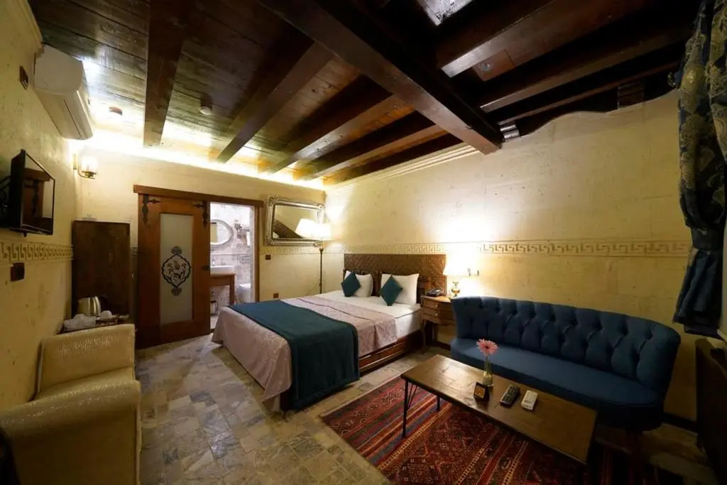 Standard Double room with view (full double bed)