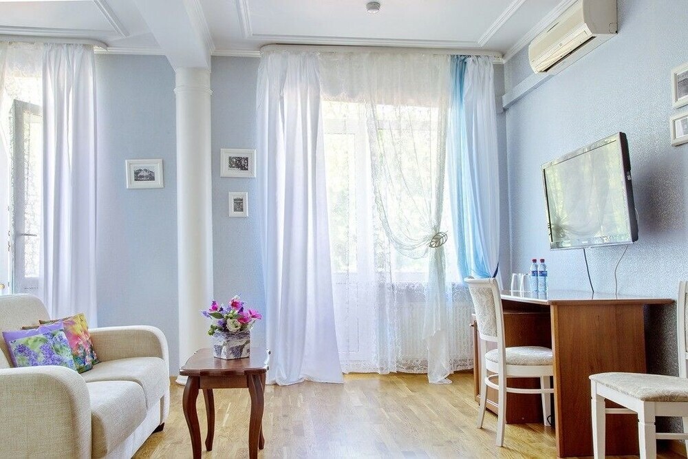 Четырёхместный полулюкс в Президент