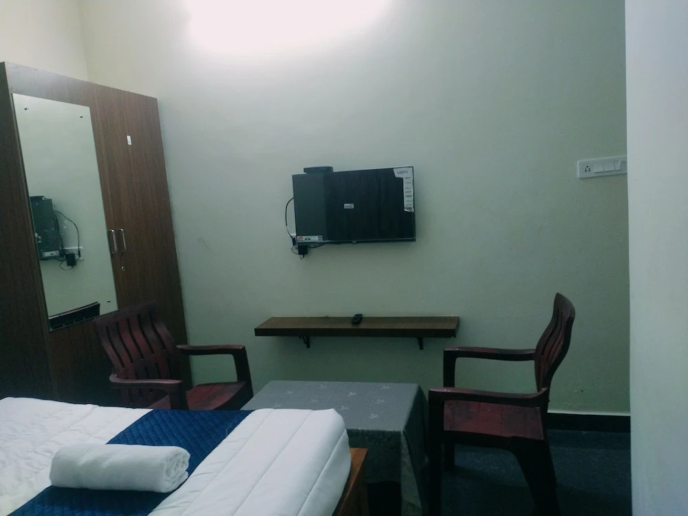 Lobby & Reception