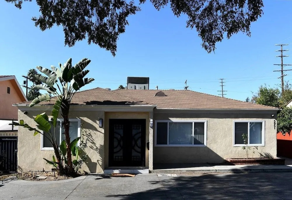 Bright Spacious Family House Near Universal Studios