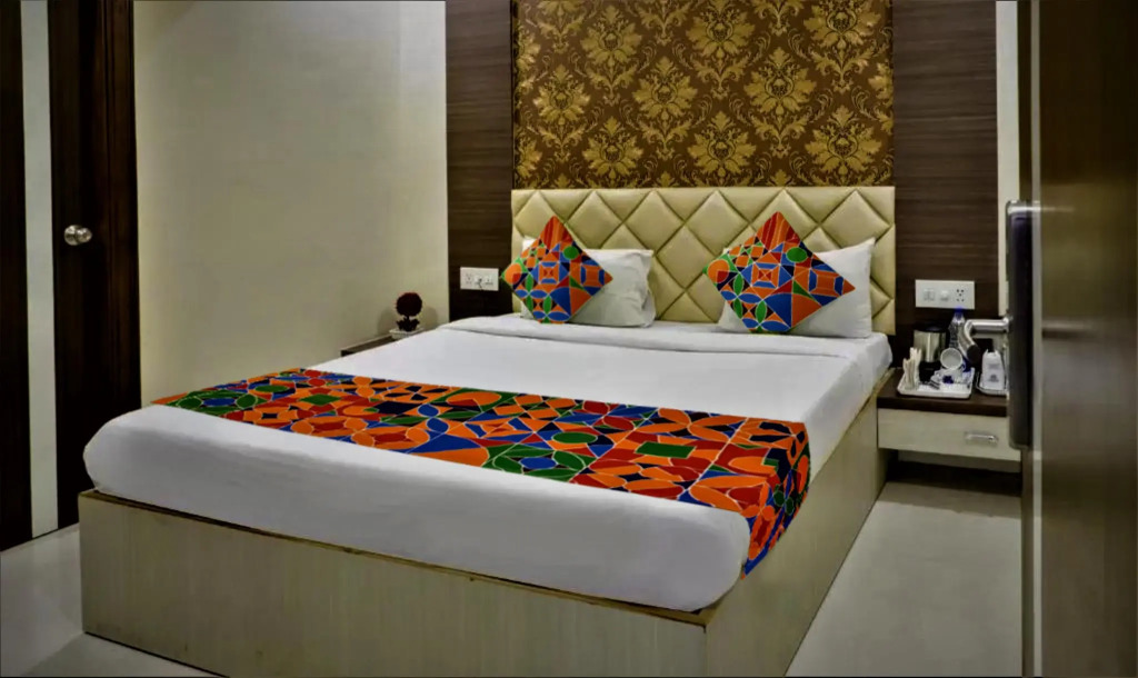 尊爵單人房，配大床