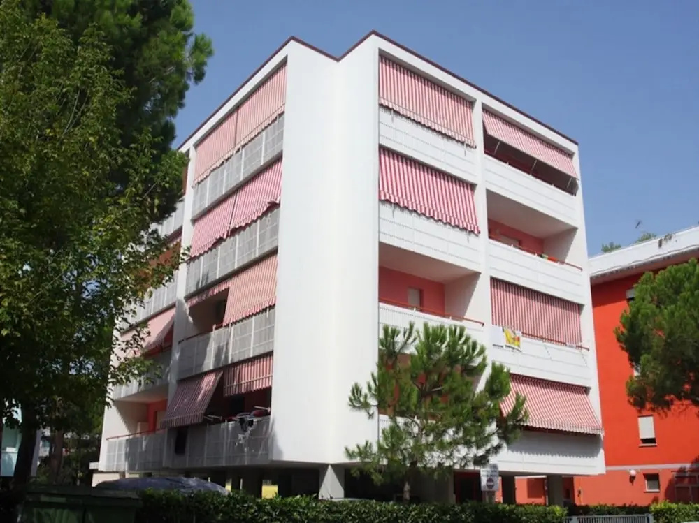 Pool and Beach Apartment in Bibione Spiaggia