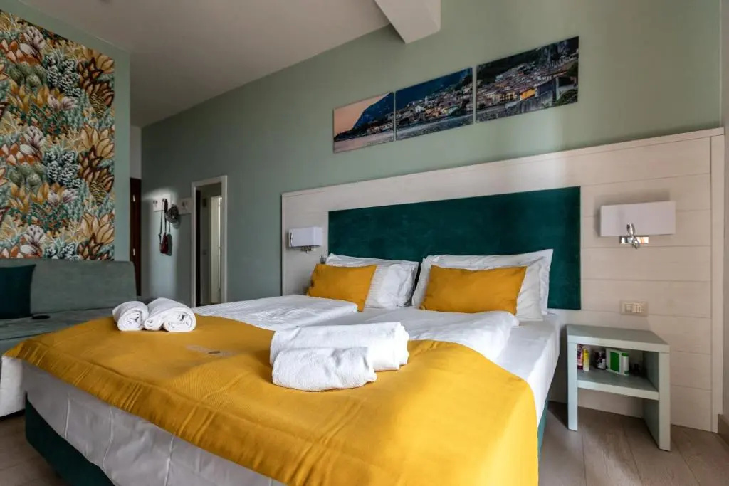 Superior Double room full double bed