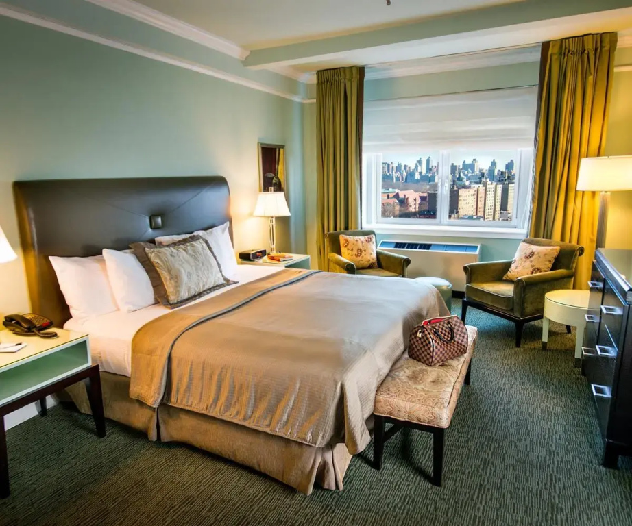 Deluxe Double Suite (full double bed)