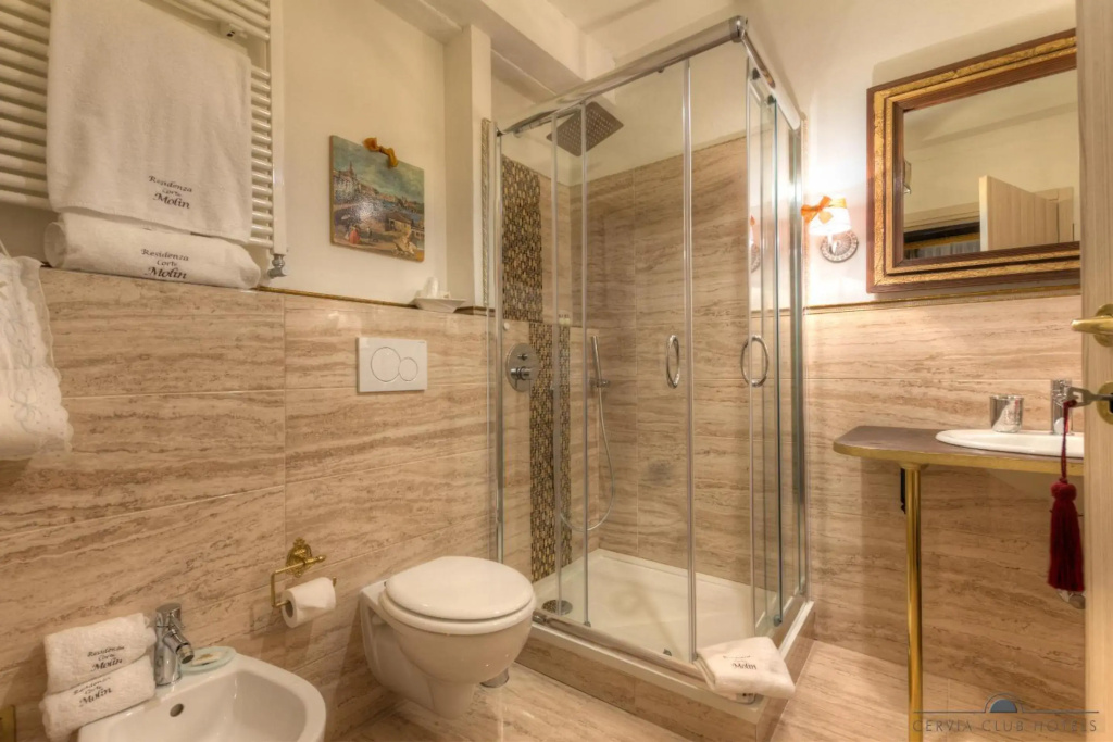 Hotel photo 32