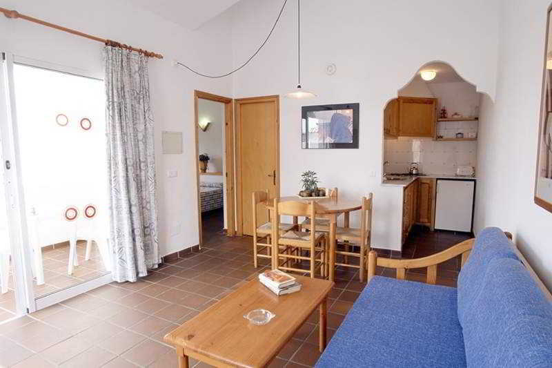 Son Blanc Cottage — 5