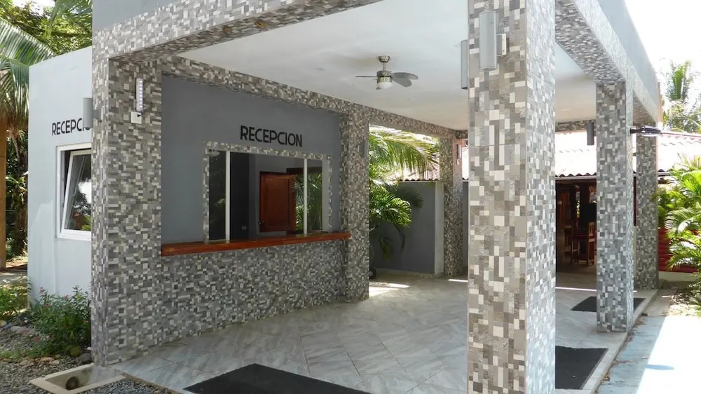 Paradise Inn
