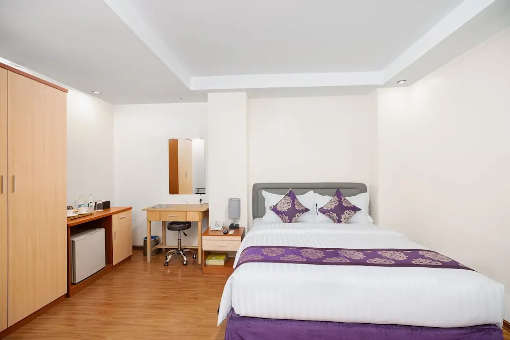 Superior Double room (full double bed)
