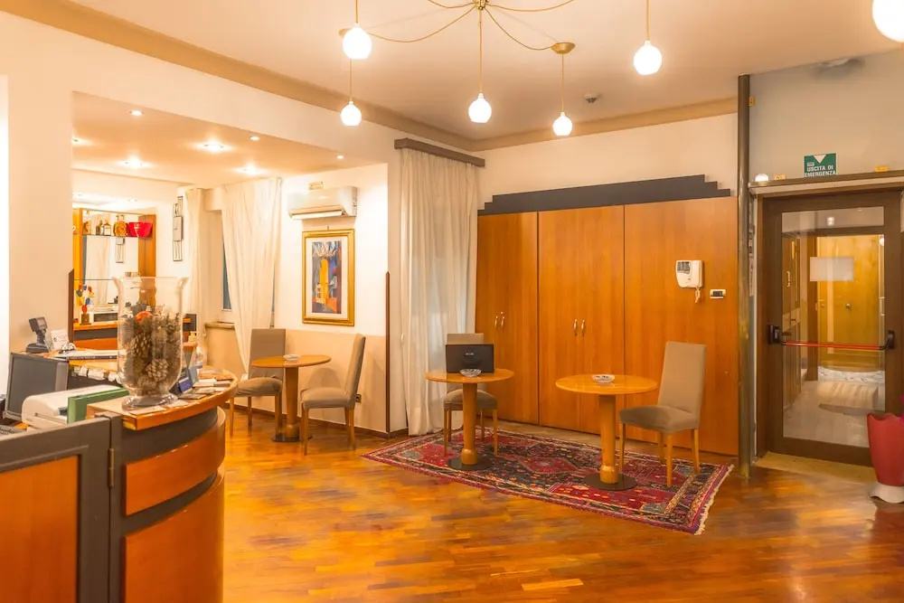 Hotel photo 11