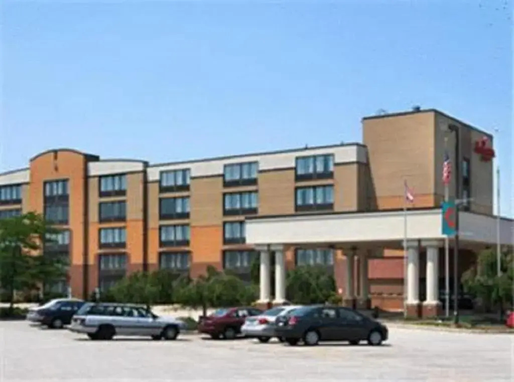 Fairbridge Hotel Cleveland East