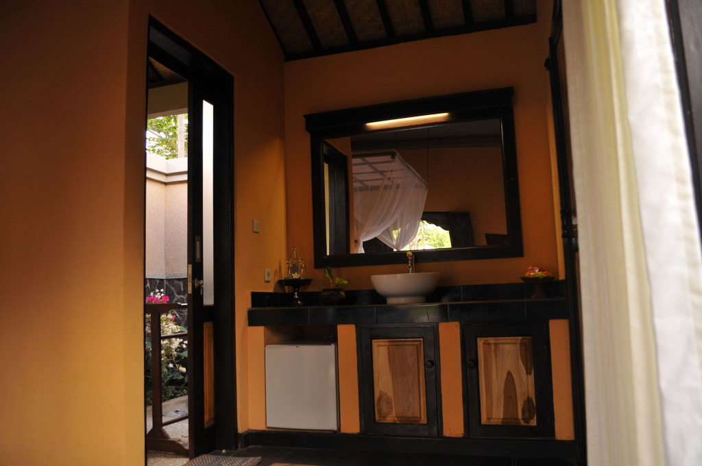 Отель Tirta Sari Bungalows & Spa в Пемутеране
