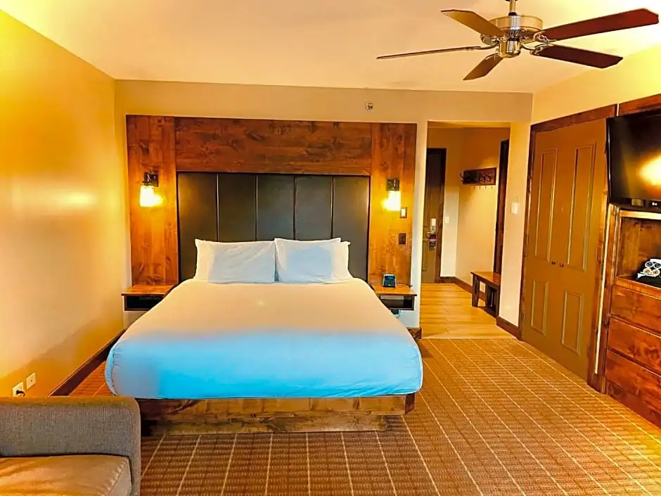 Suite with balcony