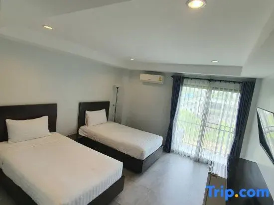 Deluxe Double room (twin beds)