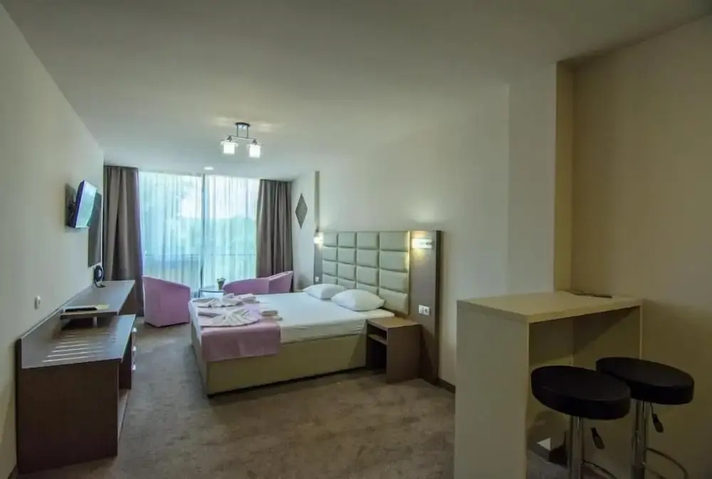 Hotel photo 8